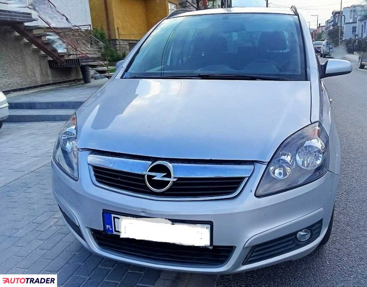 Opel Zafira 2005 1.9 101 KM