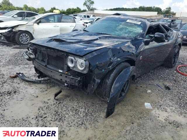 Dodge Challenger 2022 6