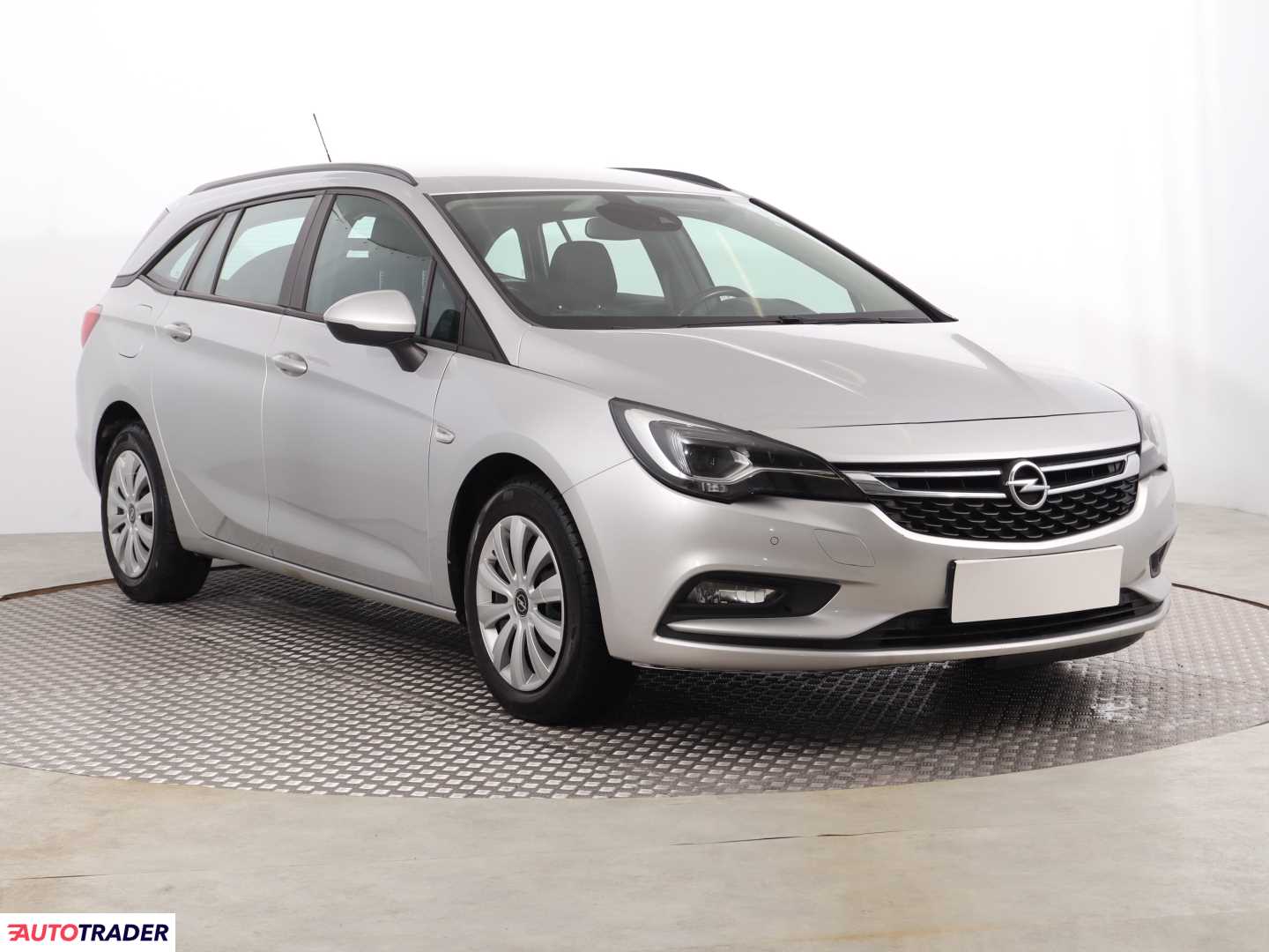 Opel Astra 2016 1.6 108 KM