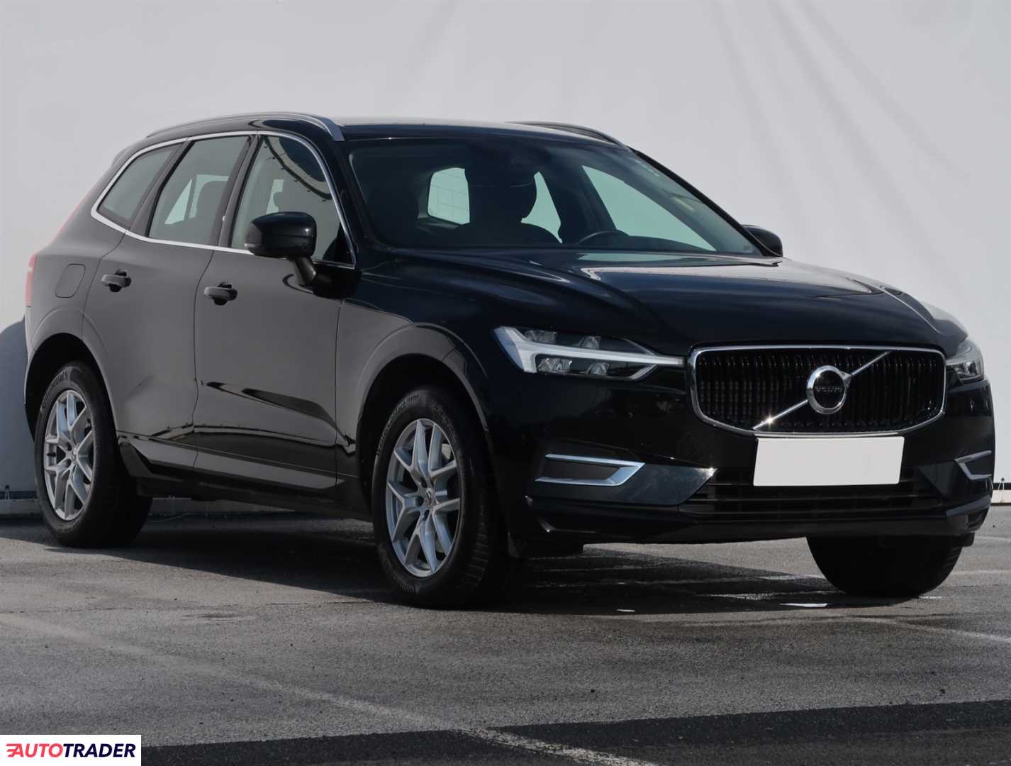 Volvo XC60 2019 2.0 194 KM
