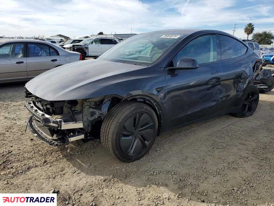 Tesla Model Y 2026