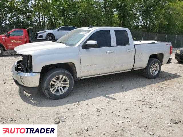 Chevrolet Silverado 5.0 benzyna 2019r. (CICERO)