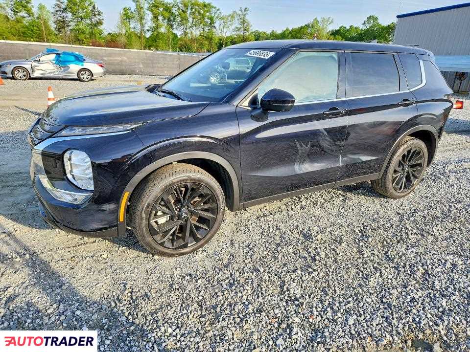 Mitsubishi Outlander 2024 2