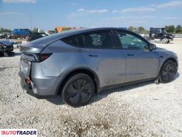 Tesla Model Y 2026