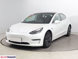 Tesla Model 3 2020 434 KM