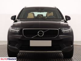 Volvo XC40 2019 2.0 147 KM