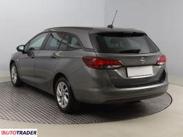 Opel Astra 2019 1.2 128 KM