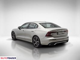 Volvo S60 2020 2.0 197 KM