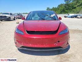 Tesla Model 3 2024
