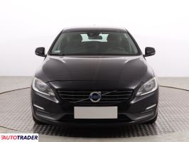 Volvo V60 2014 2.0 178 KM