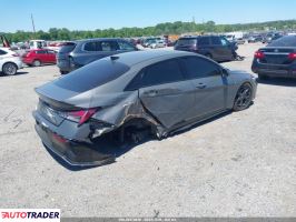 Hyundai Elantra 2025 1