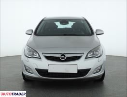 Opel Astra 2010 1.6 177 KM