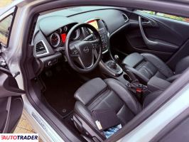 Opel Astra 2015 1.6 110 KM Opel Astra 2015 1.6 110 KM