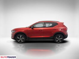 Volvo XC40 2022 2.0 163 KM