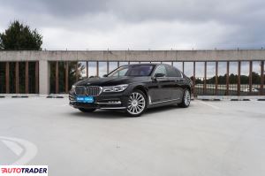 BMW 730 2016 3.0 261 KM