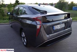 Toyota Prius 2016 1.8 122 KM