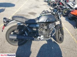 Moto Guzzi V7 - zobacz ofertę Moto Guzzi V7 - zobacz ofertę