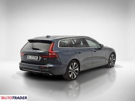 Volvo V60 2022 2.0 197 KM