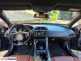 Jaguar XE 2017 2.0 180 KM
