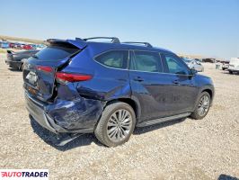 Toyota Highlander 2022 3