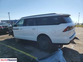 Lincoln Navigator 2025 3