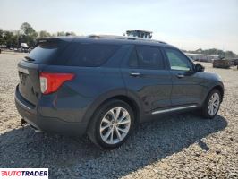 Ford Explorer 2022 3