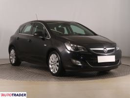 Opel Astra 2010 1.4 138 KM