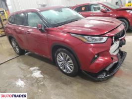 Toyota Highlander 2020 3