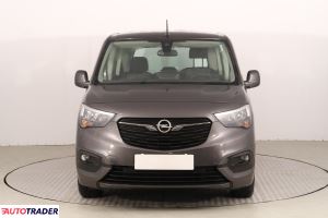 Opel Combo 2020 1.5 128 KM