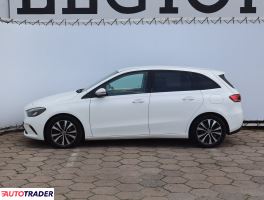 Mercedes B-klasa 2021 2.0 113 KM