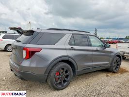 Ford Explorer 2022 3