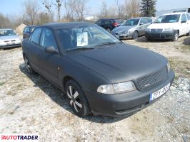 Audi A4 1998 1.8 126 KM