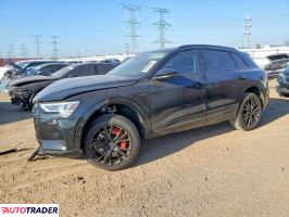 Audi E-tron - zobacz ofertę