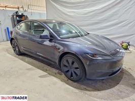 Tesla Model 3 2025