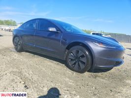 Tesla Model 3 2025