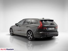Volvo V60 2021 2.0 197 KM
