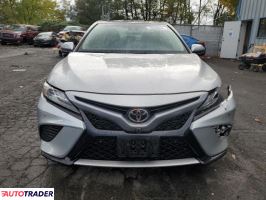 Toyota Camry 2018 3