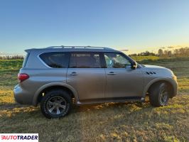 Infiniti Pozostałe 2011 5.6 405 KM