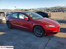 Tesla Model 3 2025