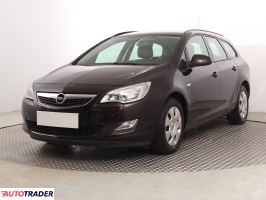 Opel Astra 2011 1.6 113 KM