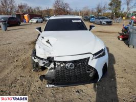 Lexus IS 2021 3