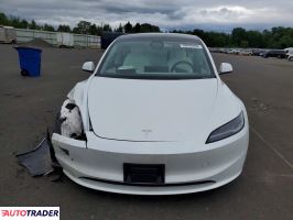 Tesla Model 3 2025
