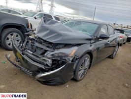 Nissan Altima - zobacz ofertę