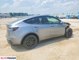 Tesla Model Y 2026