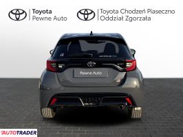 Toyota Yaris 2025 1.5 92 KM