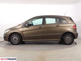 Mercedes B-klasa 2010 2.0 107 KM