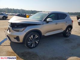 Volvo XC40 - zobacz ofertę