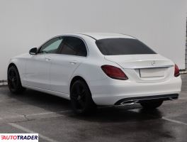 Mercedes C-klasa 2019 1.6 127 KM