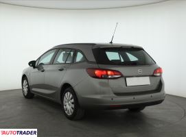 Opel Astra 2016 1.6 108 KM