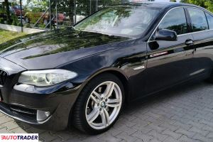 BMW 530 2011 3.0 245 KM